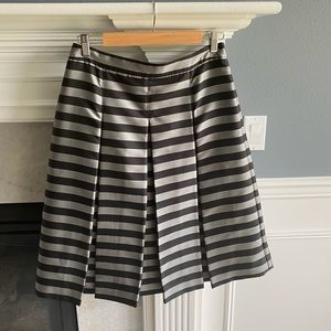 Halogen pleated skirt